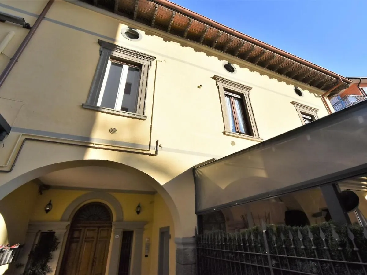 Apartment Duomo Mansarda By Interhome Iseo Italy