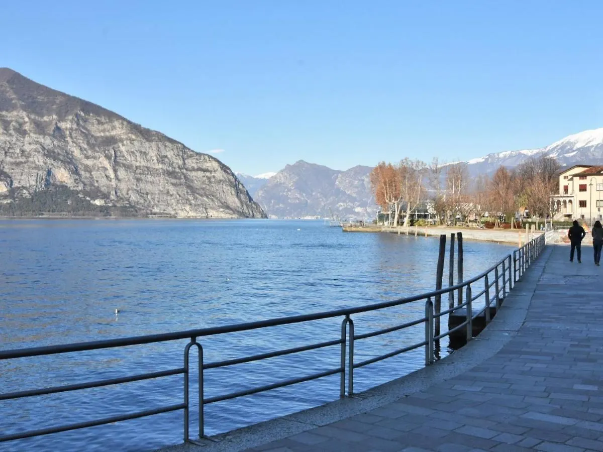 Apartment Duomo Mansarda By Interhome Iseo