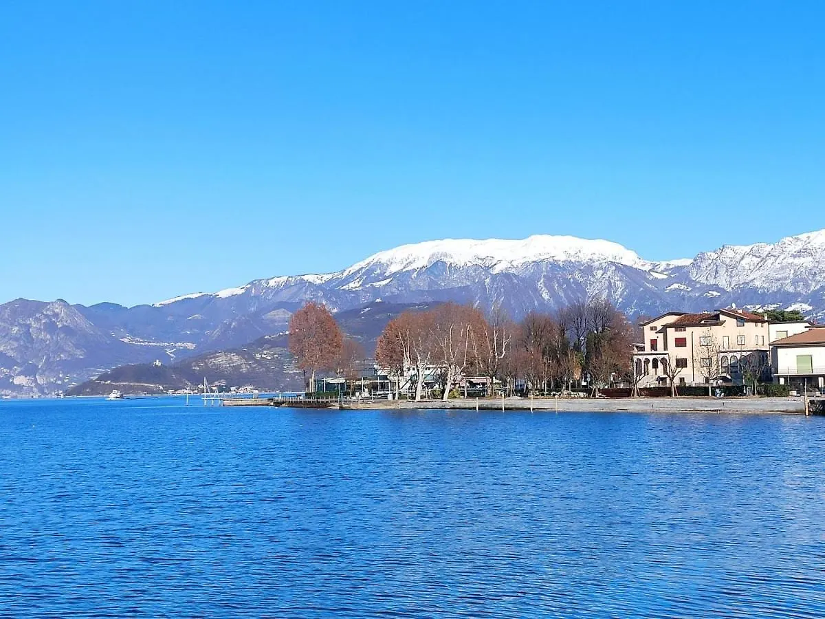 Apartment Duomo Mansarda By Interhome Iseo Italy